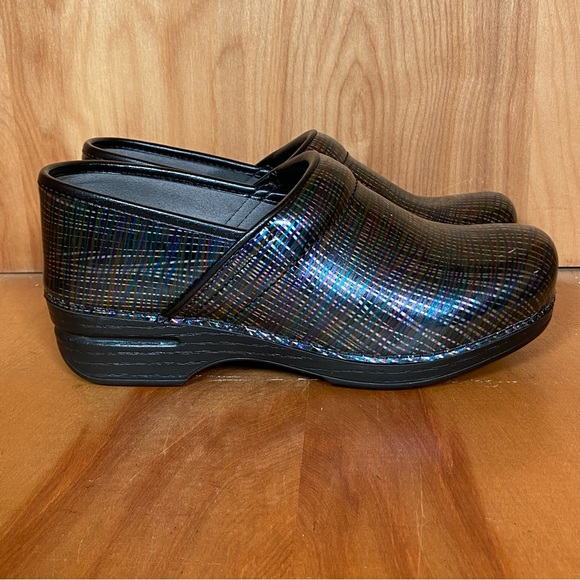 Womens 8 / 38 Dansko Pro XP Mules Clogs Black Metallic SEF1516 - Picture 2 of 8